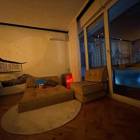 Apartamento Prishtina In & Out Pristina Exterior foto